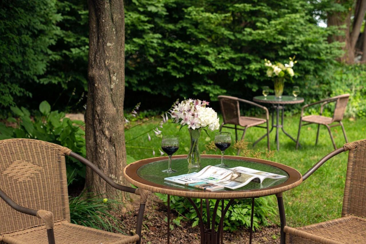 Palmer House Inn 팔머스 외부 사진